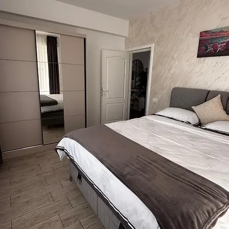 Apartment Divine Gold Sea View