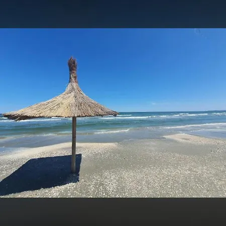 Divine Gold Sea View *